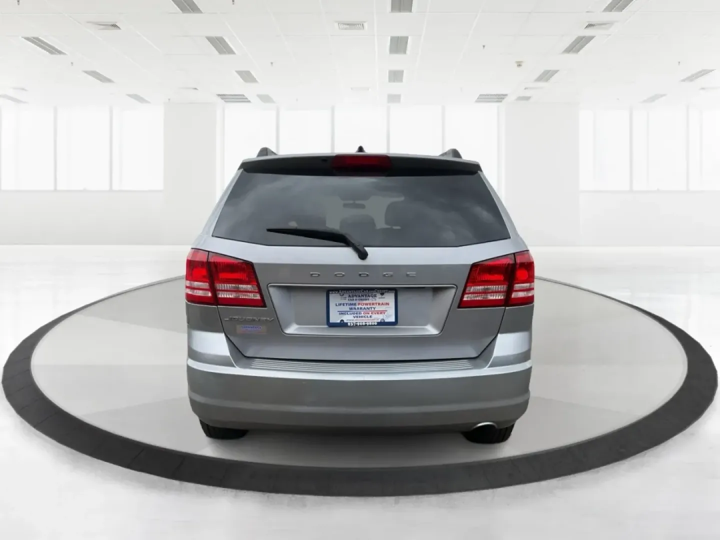 2017 Dodge Journey SE (3C4PDCAB2HT) with an Tigershark MultiAir 2.4L I-4 DOHC engine, 4A transmission, located at 1184 Kauffman Ave, Fairborn, OH, 45324, (937) 908-9800, 39.807072, -84.030914 - **Unleash Your Family Adventures with the 2017 Dodge Journey at Advantage Car and Credit!**<br /> <br /> Are you searching for the perfect SUV to suit your growing family's needs or to make those weekend adventures more exciting? Look no further than this reliable and spacious **2017 Dodge Journey** - Photo#3