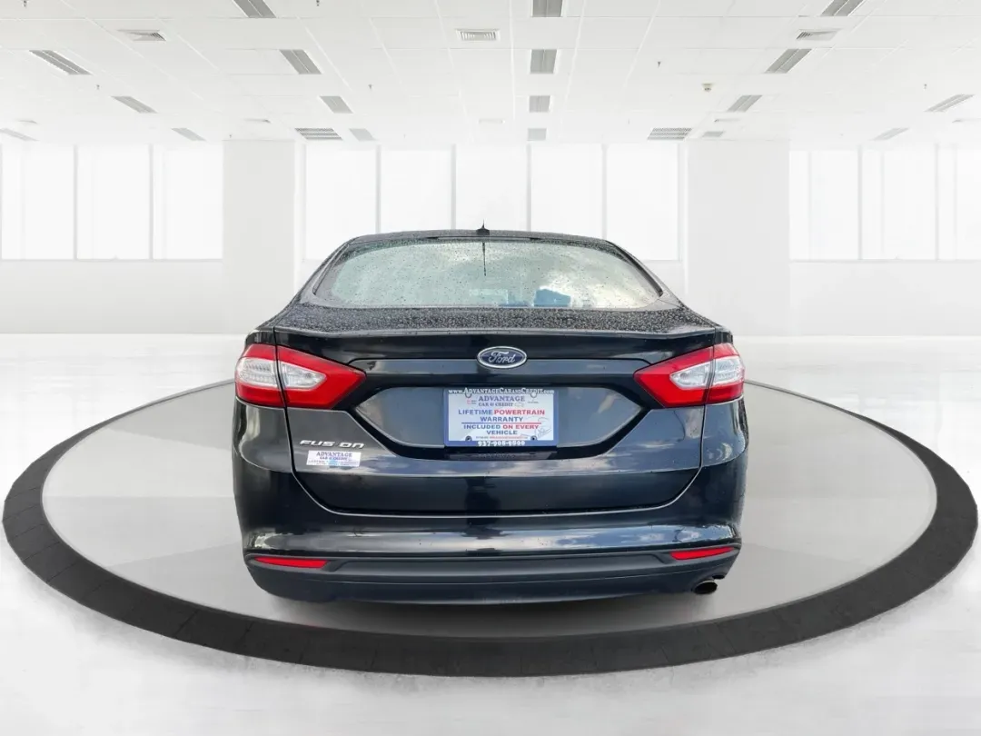 2014 Ford Fusion S (3FA6P0G75ER) with an Duratec 2.5L I-4 DOHC engine, located at 4508 South Dixie Dr, Moraine, OH, 45439, (937) 908-9800, 39.689976, -84.218452 - **Discover Your Next Adventure with the 2014 Ford Fusion at Advantage Car and Credit!**<br /> <br /> Are you ready to elevate your daily commute or embark on weekend road trips? The 2014 Ford Fusion at Advantage Car and Credit is your perfect companion for both. Its stylish design and dependable per - Photo#3