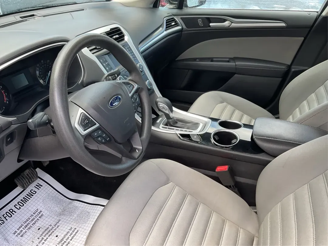 2014 Ford Fusion S (3FA6P0G75ER) with an Duratec 2.5L I-4 DOHC engine, located at 4508 South Dixie Dr, Moraine, OH, 45439, (937) 908-9800, 39.689976, -84.218452 - **Discover Your Next Adventure with the 2014 Ford Fusion at Advantage Car and Credit!**<br /> <br /> Are you ready to elevate your daily commute or embark on weekend road trips? The 2014 Ford Fusion at Advantage Car and Credit is your perfect companion for both. Its stylish design and dependable per - Photo#9