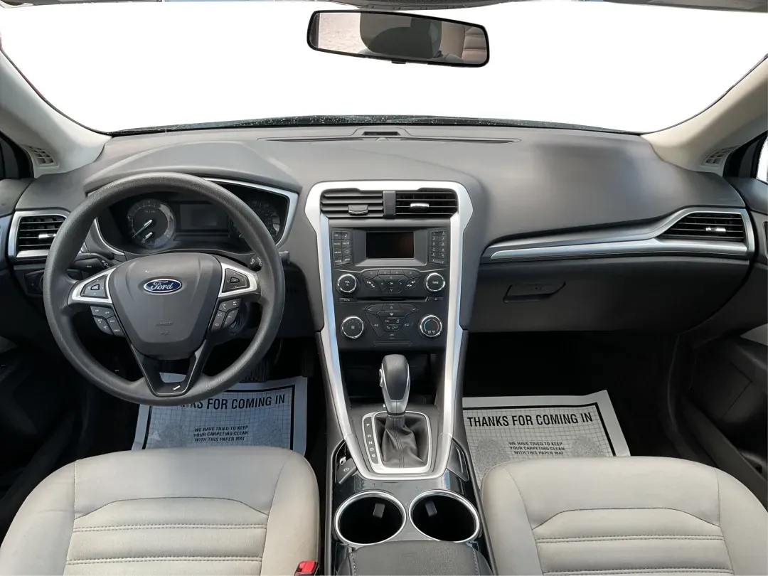 2014 Ford Fusion S (3FA6P0G75ER) with an Duratec 2.5L I-4 DOHC engine, located at 4508 South Dixie Dr, Moraine, OH, 45439, (937) 908-9800, 39.689976, -84.218452 - **Discover Your Next Adventure with the 2014 Ford Fusion at Advantage Car and Credit!**<br /> <br /> Are you ready to elevate your daily commute or embark on weekend road trips? The 2014 Ford Fusion at Advantage Car and Credit is your perfect companion for both. Its stylish design and dependable per - Photo#19