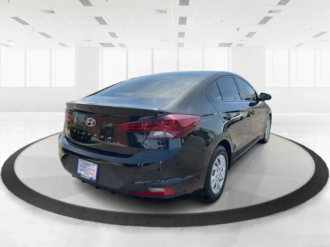 2019 Hyundai Elantra SE (5NPD74LF7KH) with an Nu 2L I-4 DOHC engine, located at 401 Woodman Dr, Riverside, OH, 45431, (937) 908-9800, 39.760899, -84.123421 - 2019 Hyundai Elantra SE - Photo#2