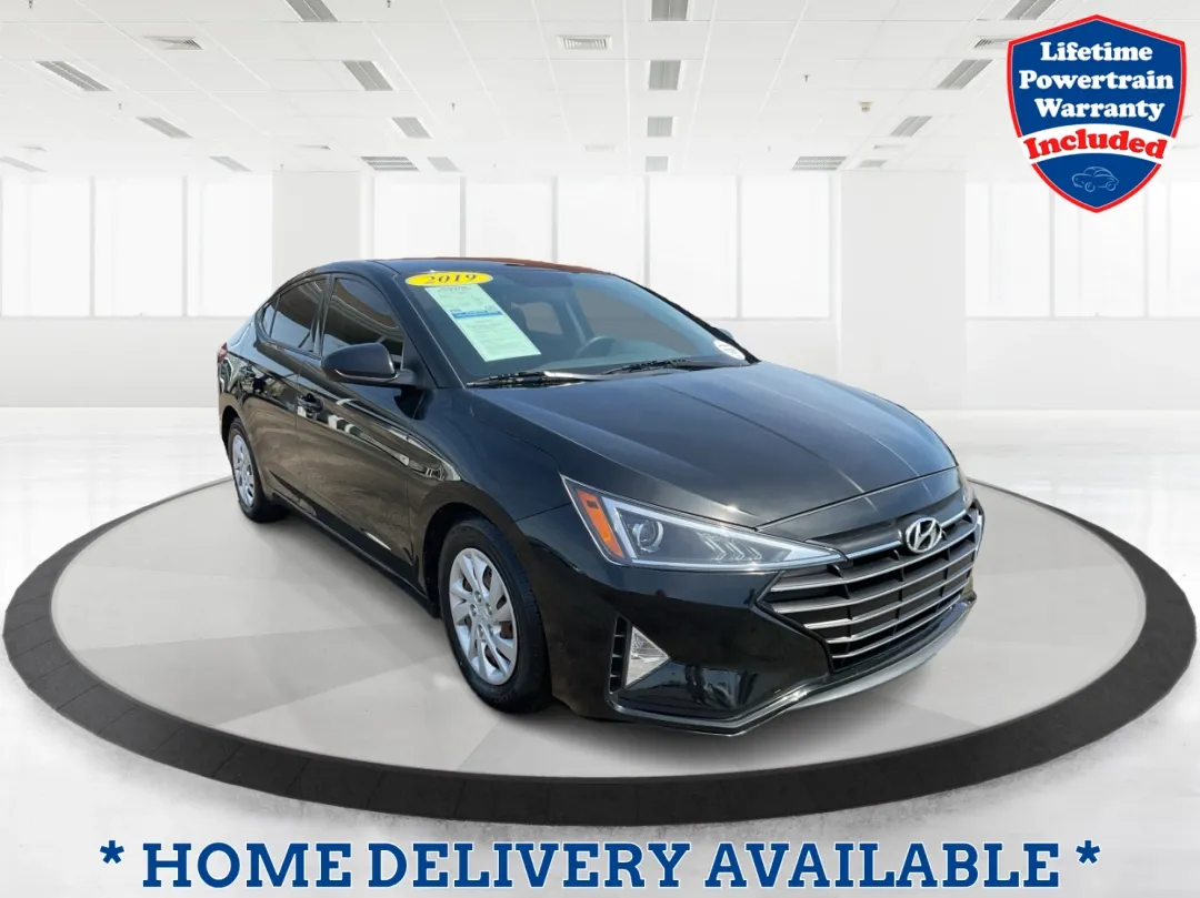 photo of 2019 Hyundai Elantra SE