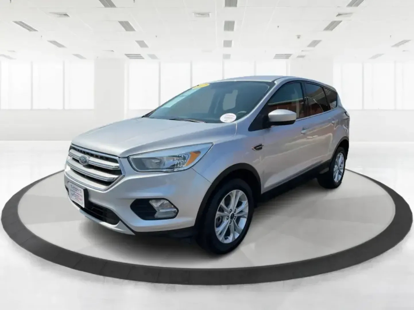 2017 Ford Escape SE (1FMCU9GD4HU) with an 1.5L L4 DOHC 16V engine, 6A transmission, located at 401 Woodman Dr, Riverside, OH, 45431, (937) 908-9800, 39.760899, -84.123421 - **Adventure Awaits in This 2017 Ford Escape SE Perfect for Your Next Journey!**<br /> <br /> If you're looking for a versatile vehicle that meets the needs of an active lifestyle, the 2017 Ford Escape SE is the perfect choice for adventurous families or budget-conscious commuters. With ample room f - Photo#8