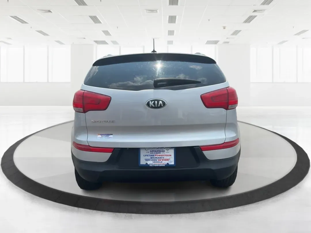 2016 Kia Sportage LX (KNDPBCACXG7) with an Theta II 2.4L I-4 gasoline direct injection engine, located at 1230 East Main St, Xenia, OH, 45385, (937) 908-9800, 39.688026, -83.910172 - 2016 Kia Sportage LX - Photo#3