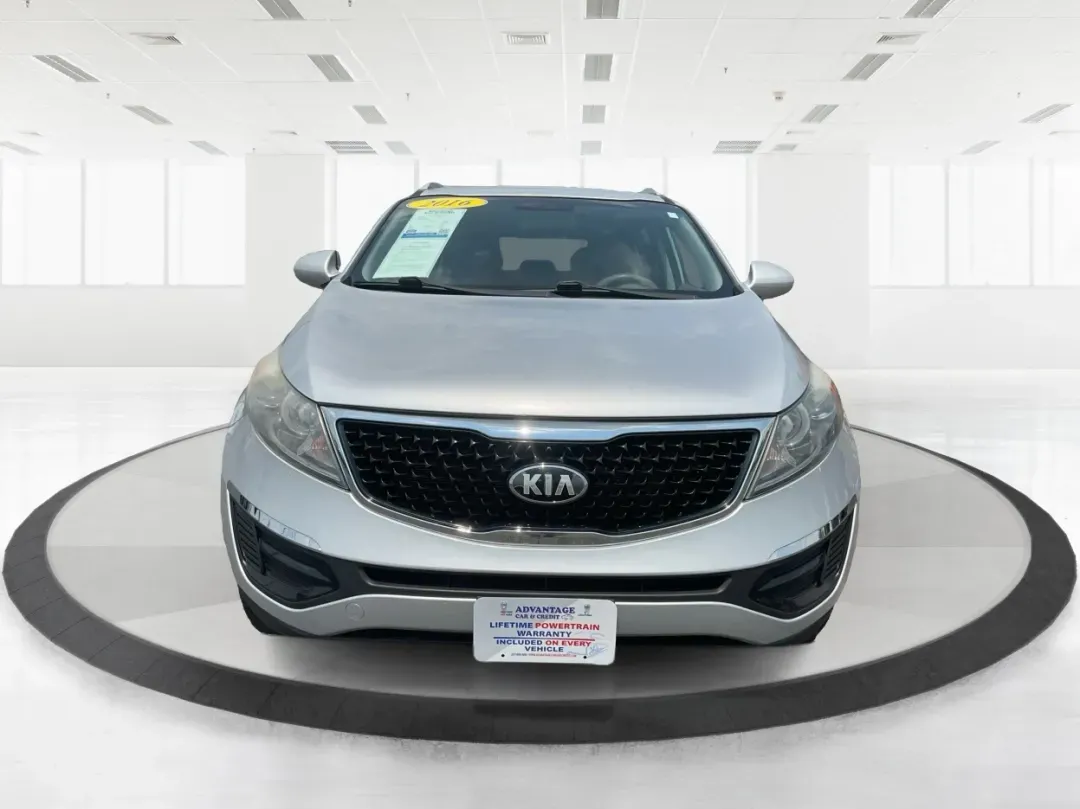 2016 Kia Sportage LX (KNDPBCACXG7) with an Theta II 2.4L I-4 gasoline direct injection engine, located at 1230 East Main St, Xenia, OH, 45385, (937) 908-9800, 39.688026, -83.910172 - 2016 Kia Sportage LX - Photo#7