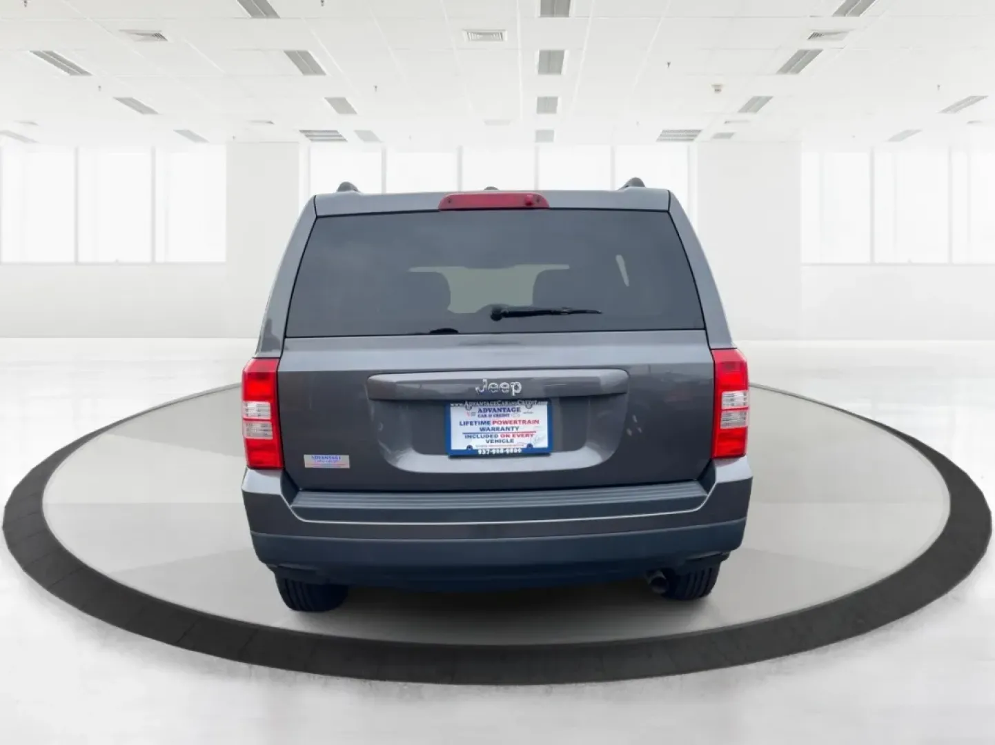 2016 Jeep Patriot Sport (1C4NJPBAXGD) with an Other engine, located at 1230 East Main St, Xenia, OH, 45385, (937) 908-9800, 39.688026, -83.910172 - **Explore New Adventures with the 2016 Jeep Patriot Sport SUV at Advantage Car and Credit in Fairborn, OH!**<br /> <br /> Are you ready to elevate your lifestyle with a vehicle that complements your adventurous spirit? Whether you're navigating the bustling streets of Fairborn or hitting the trails - Photo#3