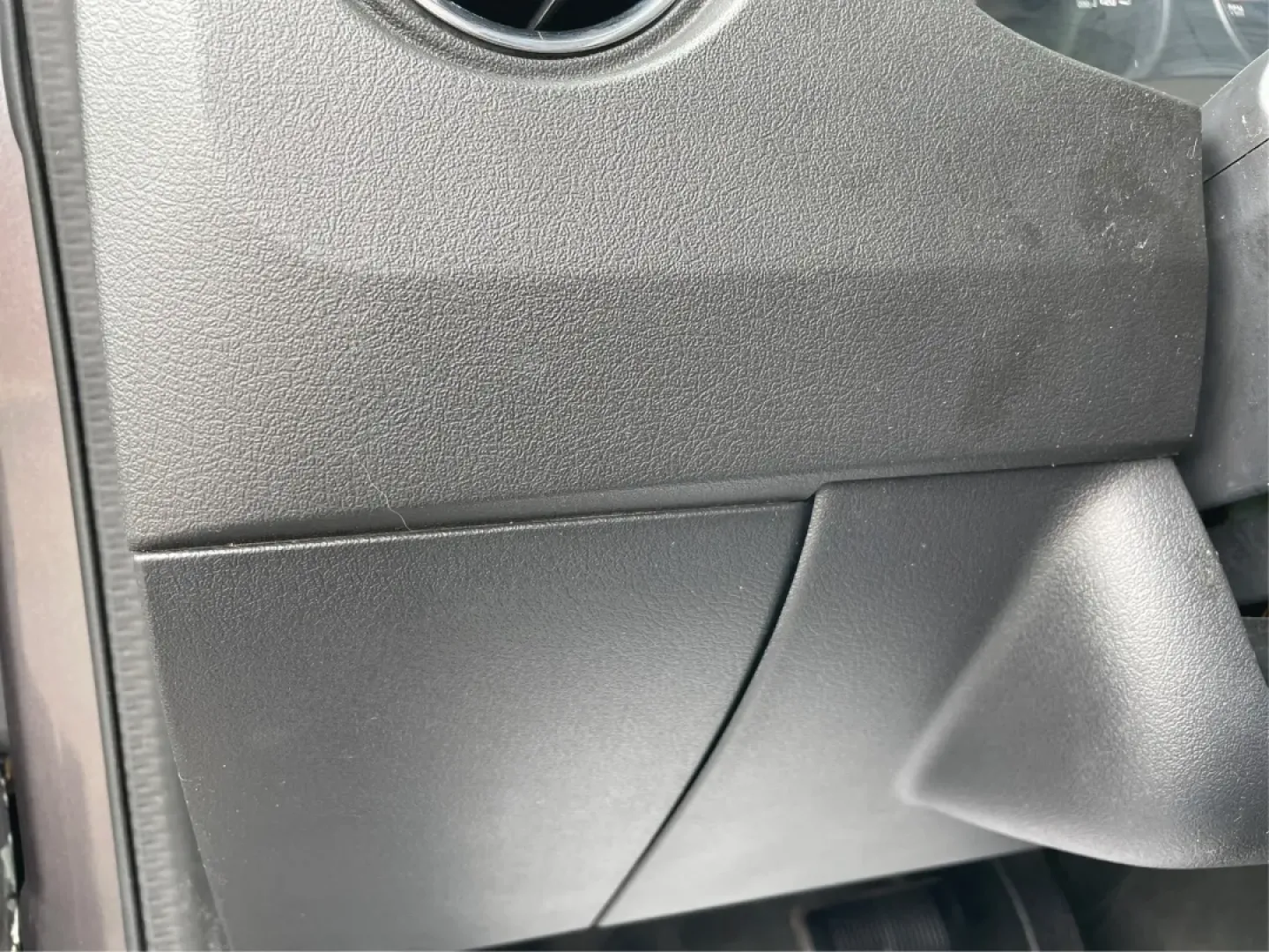 2016 Jeep Patriot Sport (1C4NJPBAXGD) with an Other engine, located at 1230 East Main St, Xenia, OH, 45385, (937) 908-9800, 39.688026, -83.910172 - **Explore New Adventures with the 2016 Jeep Patriot Sport SUV at Advantage Car and Credit in Fairborn, OH!**<br /> <br /> Are you ready to elevate your lifestyle with a vehicle that complements your adventurous spirit? Whether you're navigating the bustling streets of Fairborn or hitting the trails - Photo#17