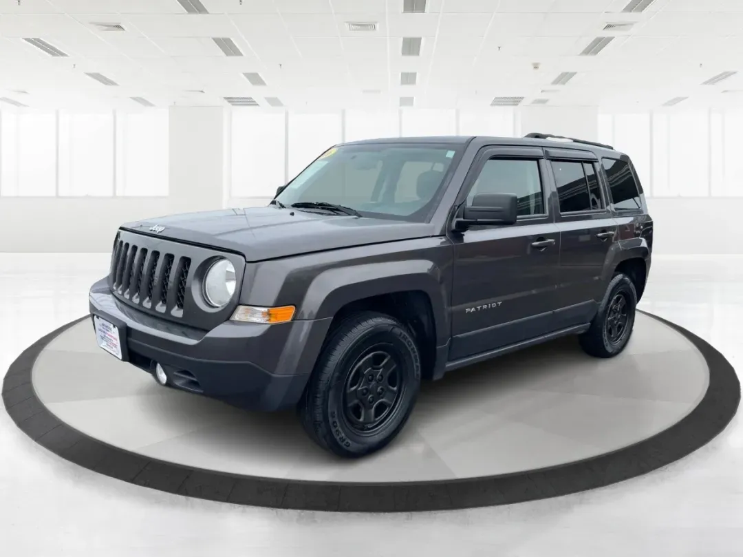 2016 Jeep Patriot Sport (1C4NJPBAXGD) with an Other engine, located at 880 E. National Road, Vandalia, OH, 45377, (937) 908-9800, 39.891918, -84.183594 - **Explore New Adventures with the 2016 Jeep Patriot Sport SUV at Advantage Car and Credit in Fairborn, OH!**<br /> <br /> Are you ready to elevate your lifestyle with a vehicle that complements your adventurous spirit? Whether you're navigating the bustling streets of Fairborn or hitting the trails - Photo#8