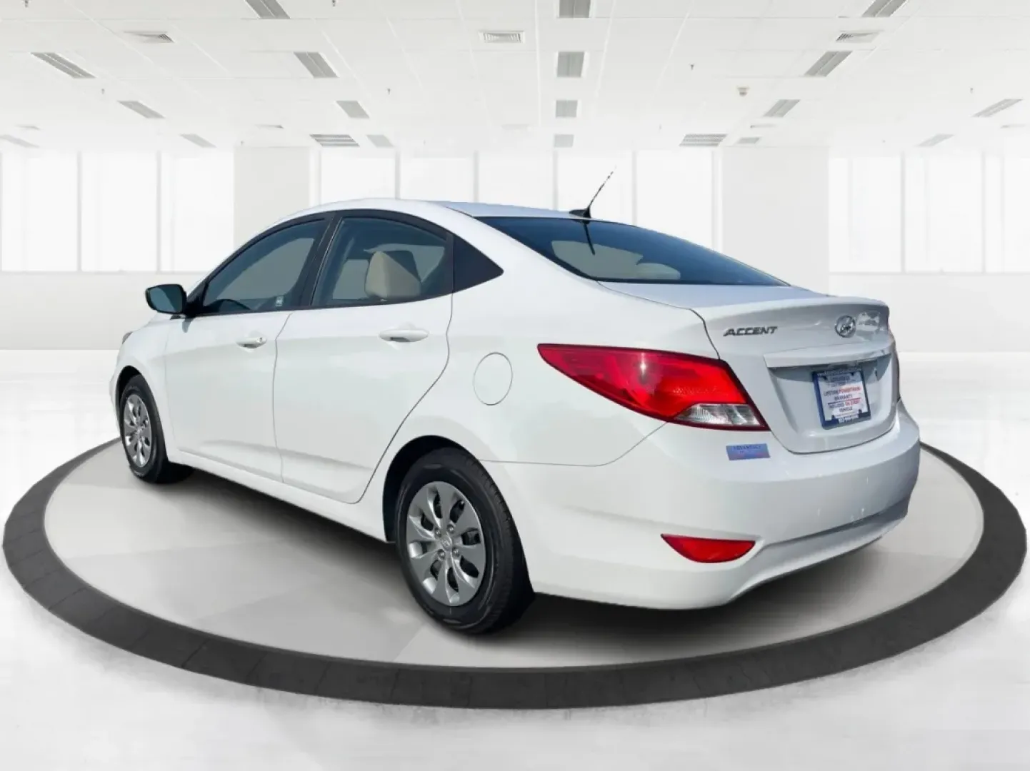 2017 Hyundai Accent SE 4-Door 6A (KMHCT4AE7HU) with an 1.6L L4 DOHC 16V engine, 6-Speed Automatic transmission, located at 401 Woodman Dr, Riverside, OH, 45431, (937) 908-9800, 39.760899, -84.123421 - Are you searching for a reliable, budget-friendly vehicle that accommodates your busy lifestyle? Look no further than Advantage Car and Credit in Fairborn, OH! We specialize in providing top-notch used vehicles with flexible financing options tailored to fit your needs. Our 2017 Hyundai Accent SE is - Photo#4
