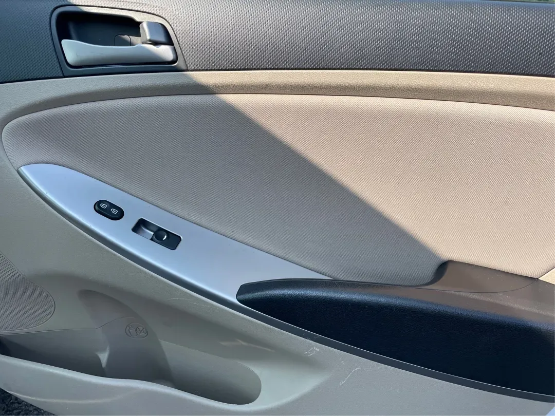 2017 Hyundai Accent SE 4-Door 6A (KMHCT4AE7HU) with an 1.6L L4 DOHC 16V engine, 6-Speed Automatic transmission, located at 1099 N County Rd 25A , Troy, OH, 45373, (937) 908-9800, 40.057079, -84.212883 - Are you searching for a reliable, budget-friendly vehicle that accommodates your busy lifestyle? Look no further than Advantage Car and Credit in Fairborn, OH! We specialize in providing top-notch used vehicles with flexible financing options tailored to fit your needs. Our 2017 Hyundai Accent SE is - Photo#19