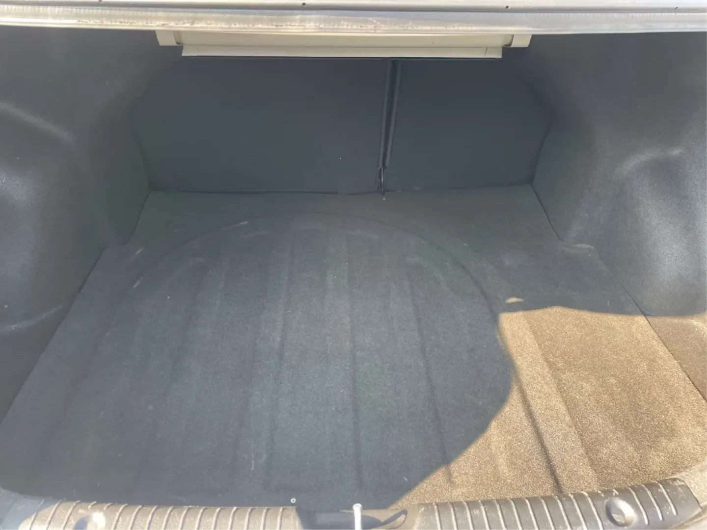 2017 Hyundai Accent SE 4-Door 6A (KMHCT4AE7HU) with an 1.6L L4 DOHC 16V engine, 6-Speed Automatic transmission, located at 8750 N County Rd 25A, Piqua, OH, 45356, (937) 908-9800, 40.164391, -84.232513 - Are you searching for a reliable, budget-friendly vehicle that accommodates your busy lifestyle? Look no further than Advantage Car and Credit in Fairborn, OH! We specialize in providing top-notch used vehicles with flexible financing options tailored to fit your needs. Our 2017 Hyundai Accent SE is - Photo#12