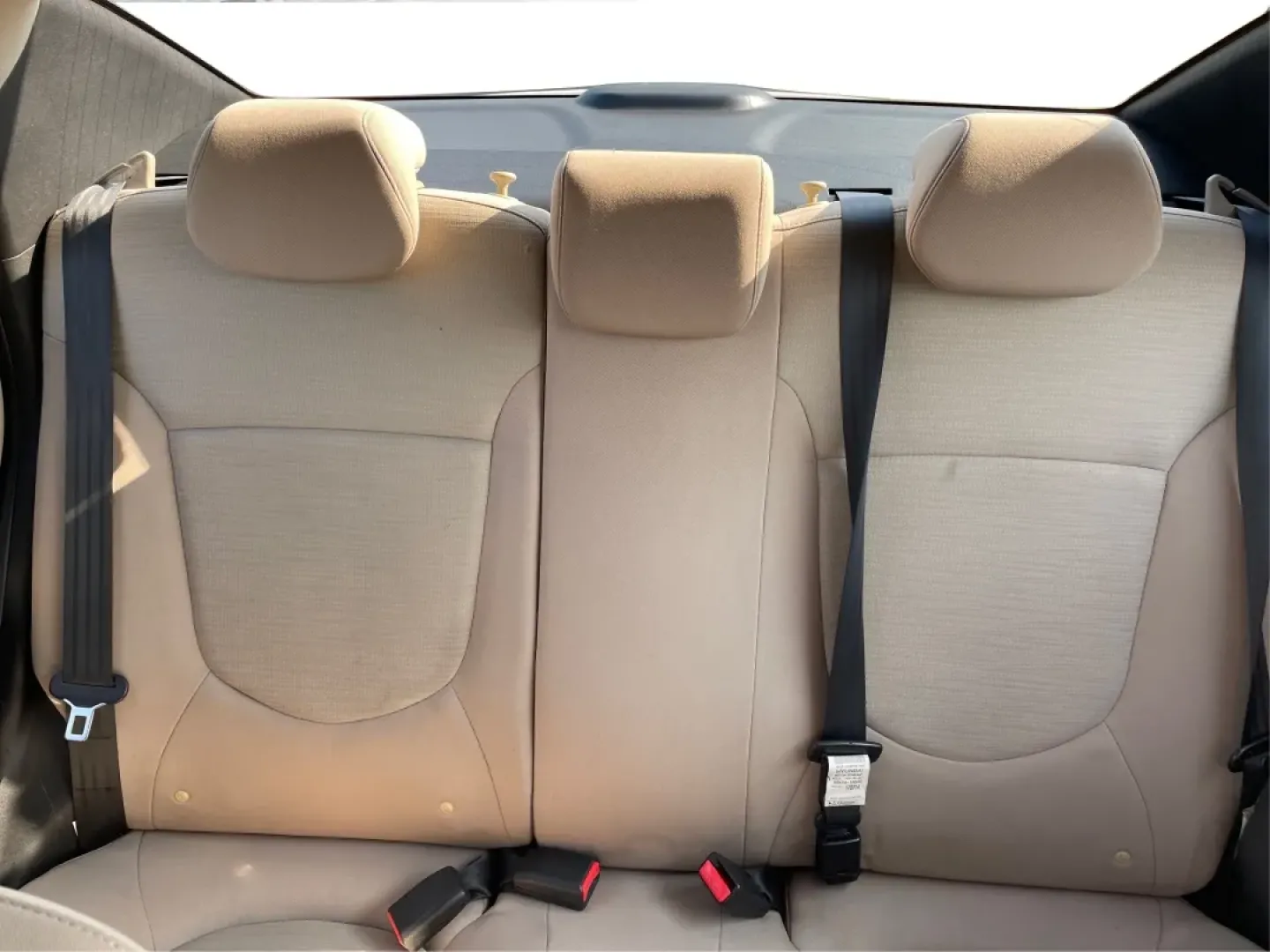 2017 Hyundai Accent SE 4-Door 6A (KMHCT4AE7HU) with an 1.6L L4 DOHC 16V engine, 6-Speed Automatic transmission, located at 8750 N County Rd 25A, Piqua, OH, 45356, (937) 908-9800, 40.164391, -84.232513 - Are you searching for a reliable, budget-friendly vehicle that accommodates your busy lifestyle? Look no further than Advantage Car and Credit in Fairborn, OH! We specialize in providing top-notch used vehicles with flexible financing options tailored to fit your needs. Our 2017 Hyundai Accent SE is - Photo#14