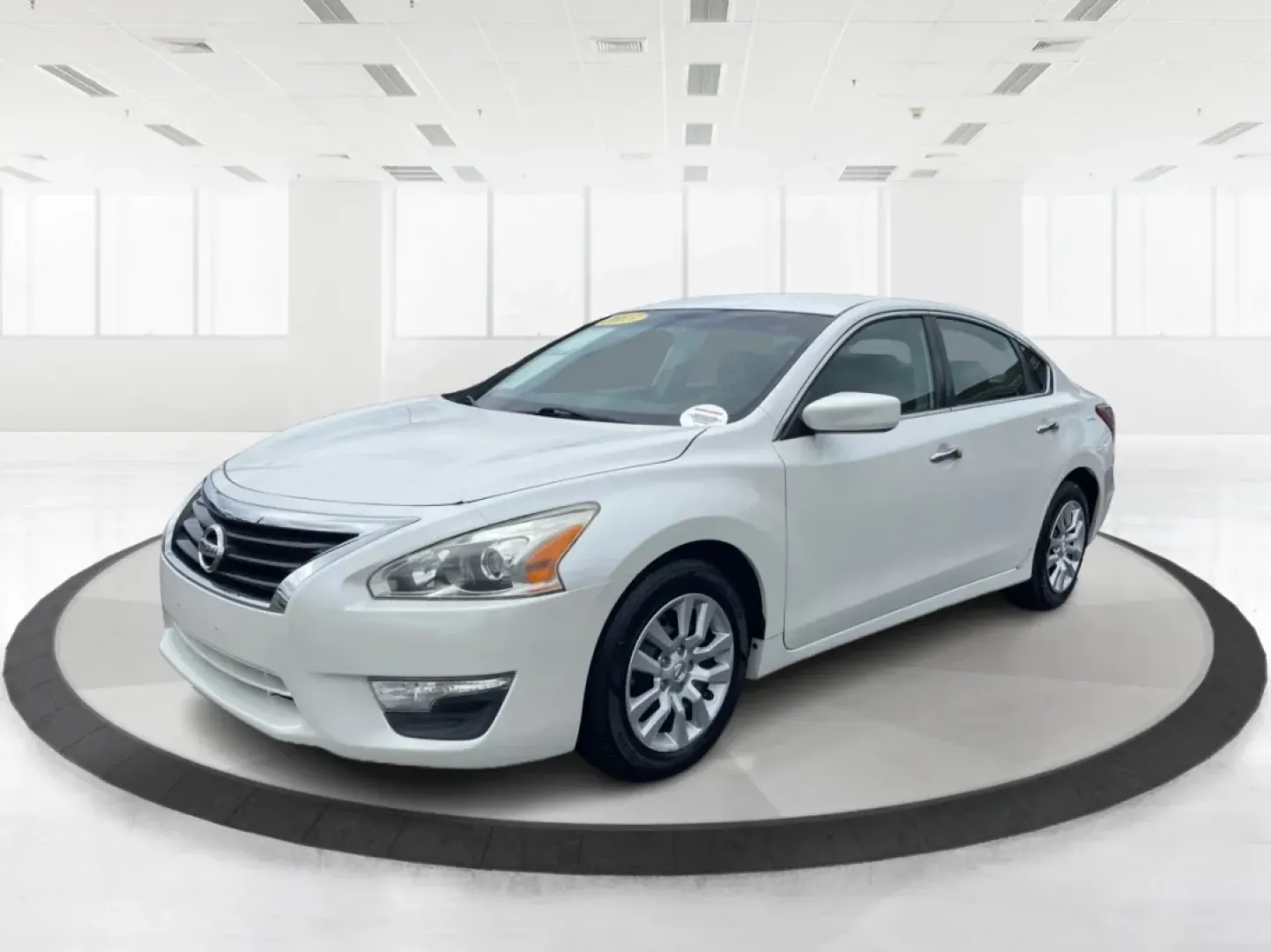 2013 Nissan Altima 2.5 S (1N4AL3APXDC) with an 2.5L I-4 DOHC engine, CVT transmission, located at 8750 N County Rd 25A, Piqua, OH, 45356, (937) 908-9800, 40.164391, -84.232513 - **Experience the Ultimate Blend of Comfort and Reliability with the 2013 Nissan Altima 2.5 S Perfect for Your Lifestyle!**<br /> <br /> Are you in search of a vehicle that effortlessly balances daily commuting and weekend getaways? Look no further than this stunning 2013 Nissan Altima 2.5 S, now av - Photo#8