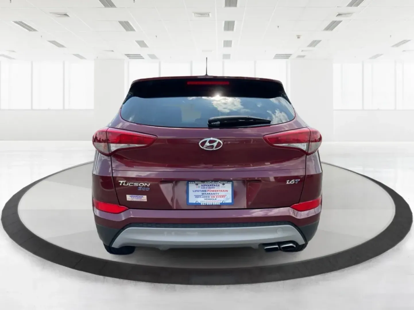 2017 Hyundai Tucson Eco (KM8J33A24HU) with an 1.6L I-4 gasoline direct injection engine, located at 1099 N County Rd 25A , Troy, OH, 45373, (937) 908-9800, 40.057079, -84.212883 - ### Discover the Perfect SUV for Your Adventures: 2017 Hyundai Tucson Eco at Advantage Car and Credit<br /> <br /> Are you searching for a reliable SUV that fits seamlessly into your active lifestyle? Look no further! The 2017 Hyundai Tucson Eco is the perfect companion for weekend adventures, daily - Photo#3