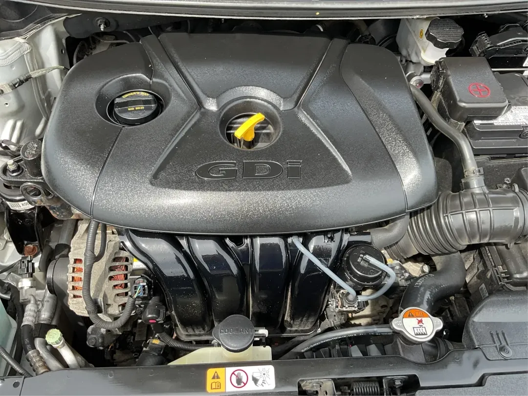 2014 Kia Forte EX (KNAFX5A88E5) with an 2L I-4 gasoline direct injection engine, located at 4508 South Dixie Dr, Moraine, OH, 45439, (937) 908-9800, 39.689976, -84.218452 - **Discover Your Next Adventure with the 2014 Kia Forte EX at Advantage Car and Credit!**<br /> <br /> Are you ready to elevate your daily commute or embark on weekend adventures? The 2014 Kia Forte EX is the perfect companion, whether you're navigating the bustling streets of Fairborn, OH, or hittin - Photo#11