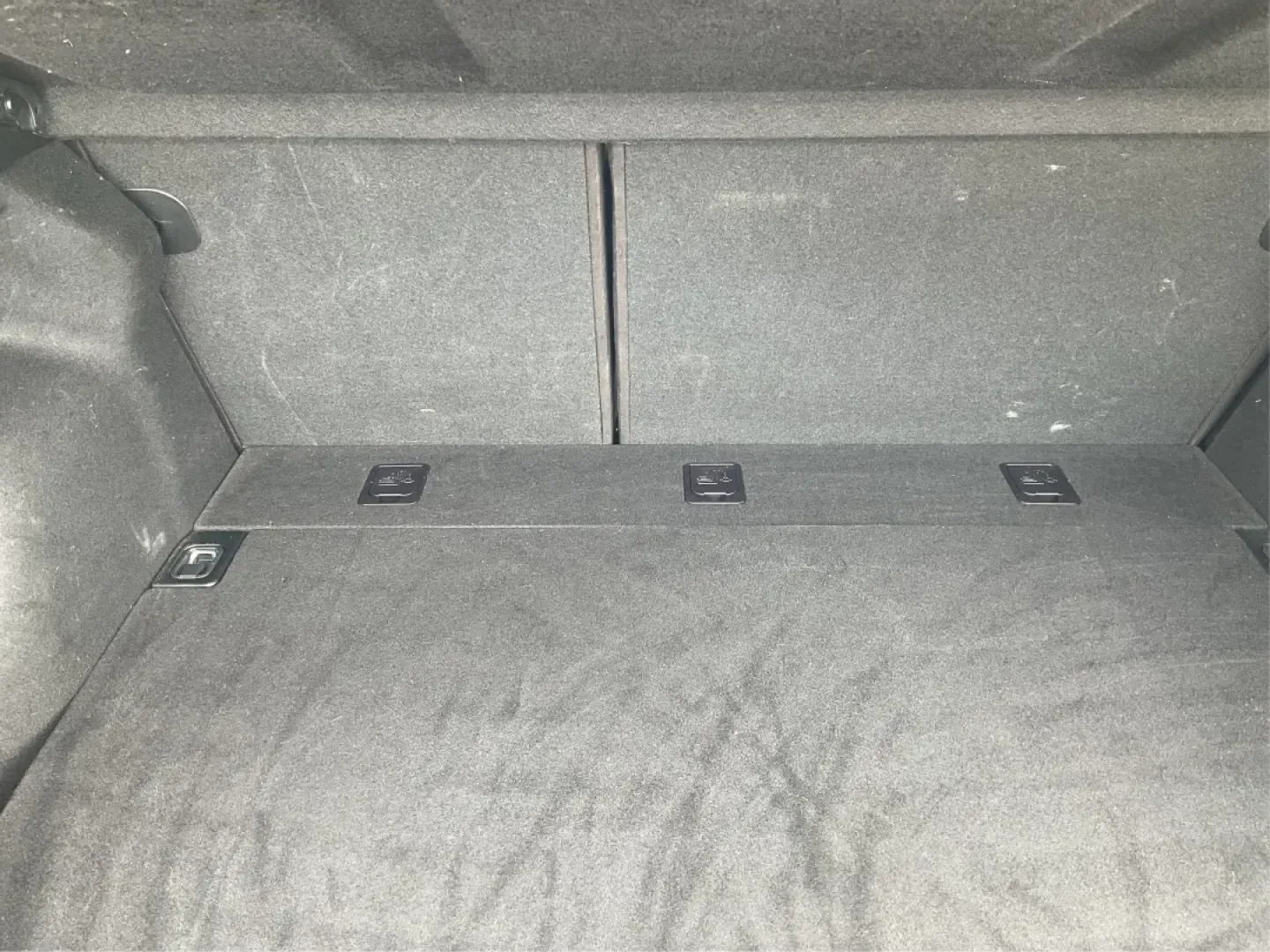 2014 Kia Forte EX (KNAFX5A88E5) with an 2L I-4 gasoline direct injection engine, located at 4508 South Dixie Dr, Moraine, OH, 45439, (937) 908-9800, 39.689976, -84.218452 - **Discover Your Next Adventure with the 2014 Kia Forte EX at Advantage Car and Credit!**<br /> <br /> Are you ready to elevate your daily commute or embark on weekend adventures? The 2014 Kia Forte EX is the perfect companion, whether you're navigating the bustling streets of Fairborn, OH, or hittin - Photo#12