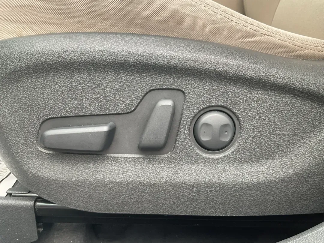 2017 Hyundai Tucson Sport (KM8J3CA29HU) with an 1.6L I-4 gasoline direct injection engine, located at 1951 S Dayton Lakeview Rd., New Carlisle, OH, 45344, (937) 908-9800, 39.890999, -84.050255 - 2017 Hyundai Tucson Sport - Photo#17