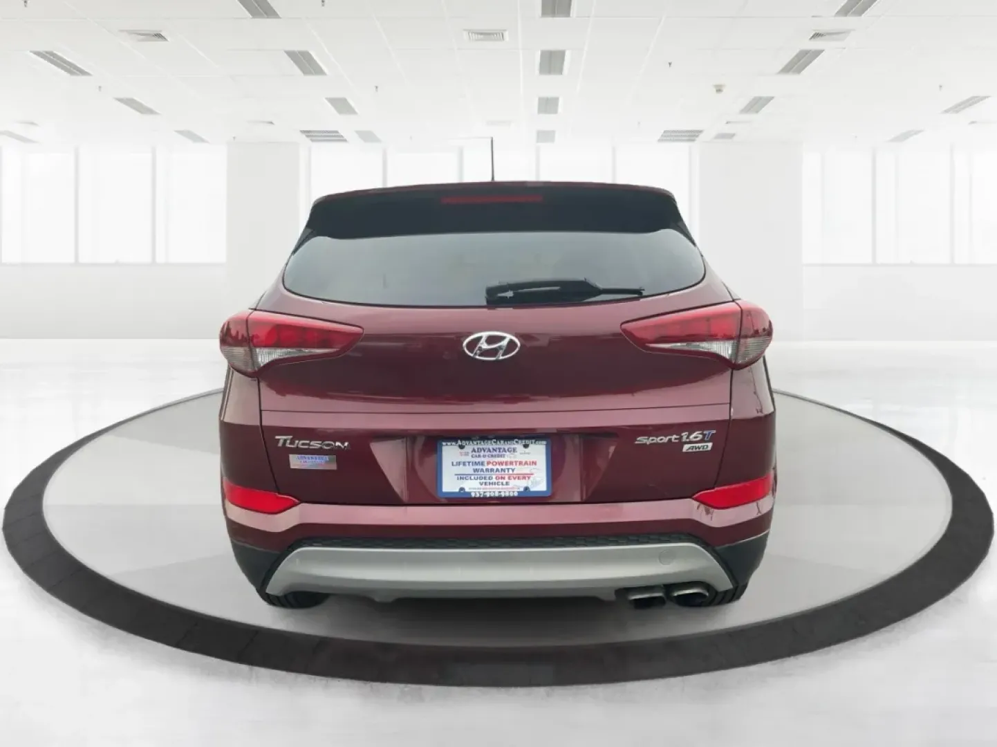 2017 Hyundai Tucson Sport (KM8J3CA29HU) with an 1.6L I-4 gasoline direct injection engine, located at 1099 N County Rd 25A , Troy, OH, 45373, (937) 908-9800, 40.057079, -84.212883 - **Discover Adventure in the 2017 Hyundai Tucson: Your Ideal SUV for Every Journey!**<br /> <br /> Are you ready to elevate your driving experience? The 2017 Hyundai Tucson in striking Ruby Wine is here, tailored for those who crave versatility and reliability in their daily adventures. Whether you'r - Photo#3