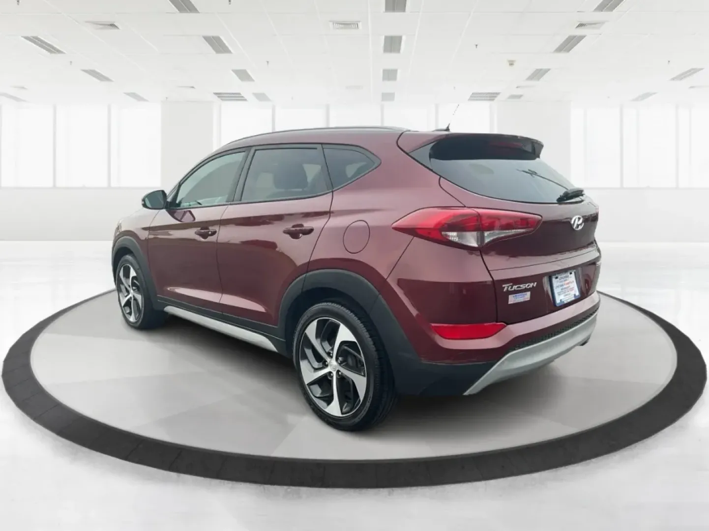 2017 Hyundai Tucson Sport (KM8J3CA29HU) with an 1.6L I-4 gasoline direct injection engine, located at 1099 N County Rd 25A , Troy, OH, 45373, (937) 908-9800, 40.057079, -84.212883 - **Discover Adventure in the 2017 Hyundai Tucson: Your Ideal SUV for Every Journey!**<br /> <br /> Are you ready to elevate your driving experience? The 2017 Hyundai Tucson in striking Ruby Wine is here, tailored for those who crave versatility and reliability in their daily adventures. Whether you'r - Photo#4
